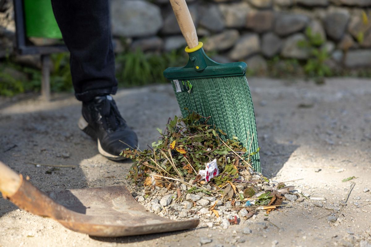 Ramassage de feuilles et débris de jardin